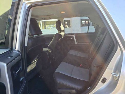 Used 2020 Toyota 4Runner SR5 Premium image 18