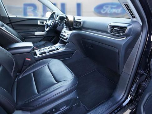 Certified 2021 Ford Explorer XLT w/ Equipment Group 202A image 27
