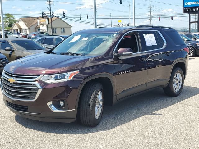 Used 2021 Chevrolet Traverse LT FWD image 2