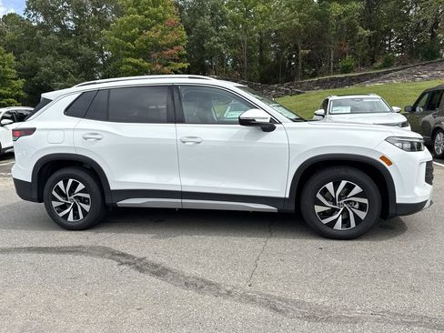 New 2025 Volkswagen Tiguan S image 6