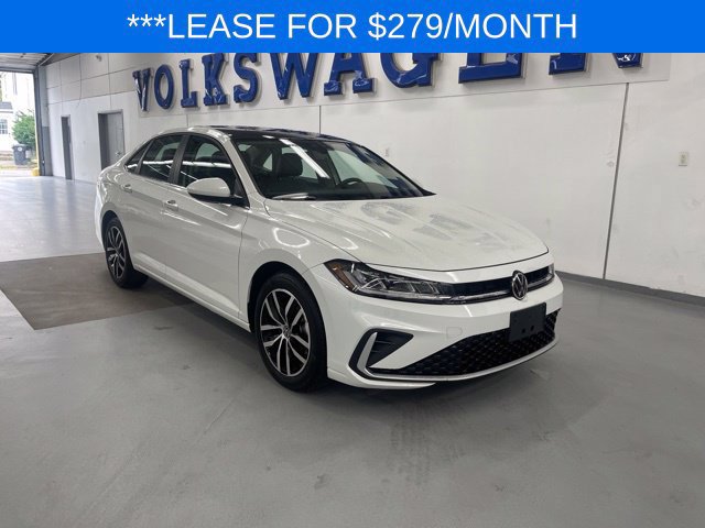 Used 2026 Volkswagen Jetta SE FWD image 5