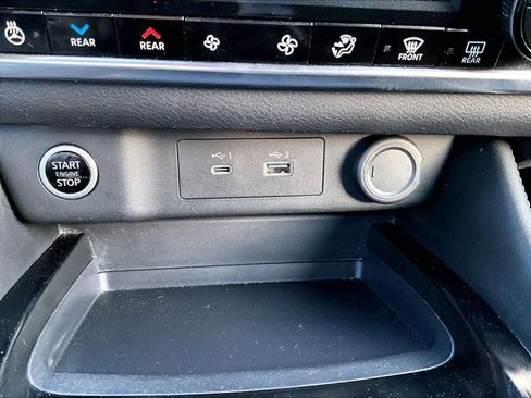 Used 2021 Nissan Rogue SL AWD/4WD image 26