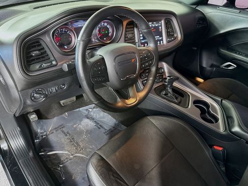 Used 2023 Dodge Challenger R/T w/ Plus Package image 23