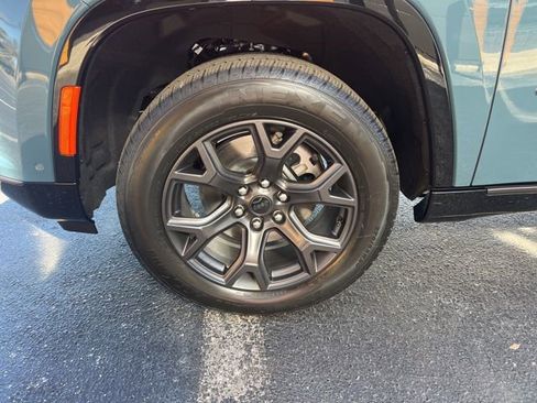 New 2026 Jeep Grand Wagoneer Limited image 5