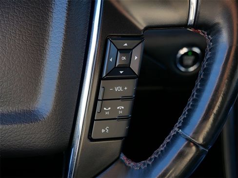 Used 2016 Lincoln Navigator Reserve image 19