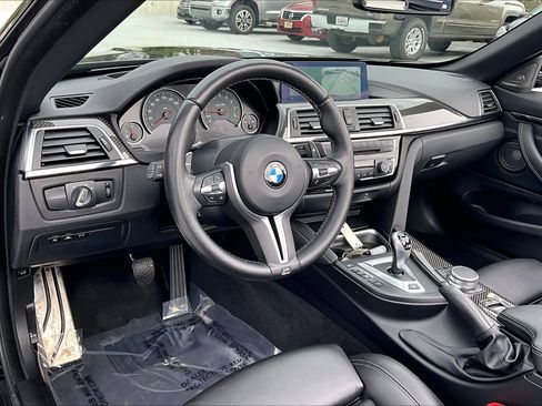 Used 2020 BMW M4 Convertible w/ Competition Package image 15