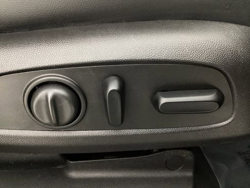 Used 2017 GMC Acadia SLT AWD/4WD image 42