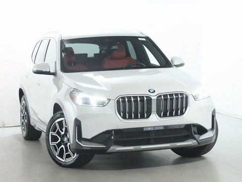 Certified 2025 BMW X1 xDrive28i w/ Convenience Package image 2