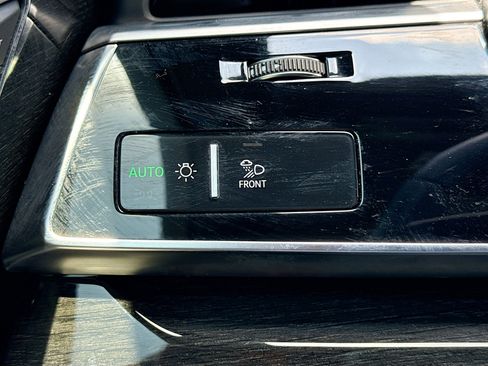 Used 2021 Audi Q7 3.0T Prestige w/ Prestige Package image 36