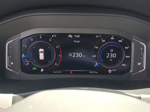 Certified 2022 Volkswagen Atlas SE FWD image 32