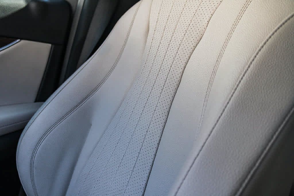 Used 2018 Mercedes-Benz E 300 image 26