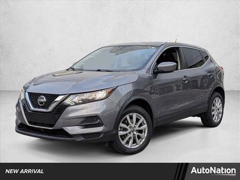 Used 2021 Nissan Rogue Sport S image 1