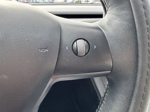 Used 2022 Tesla Model 3 Long Range image 31