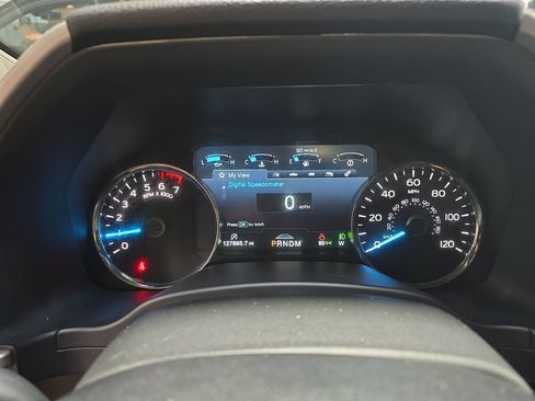 Used 2019 Ford F150 Lariat w/ Equipment Group 502A Luxury AWD/4WD image 19