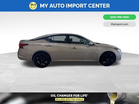 Used 2019 Nissan Altima 2.5 Platinum image 8