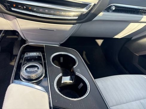 Certified 2024 Cadillac Lyriq Luxury RWD image 6