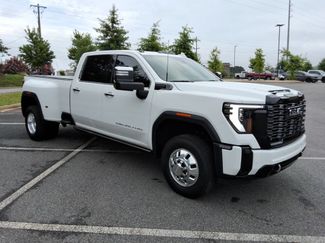 Used 2025 GMC Sierra 3500 Denali Ultimate AWD/4WD video 3