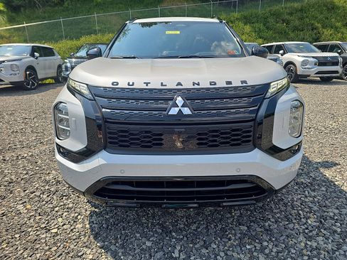 New 2025 Mitsubishi Outlander SEL image 10