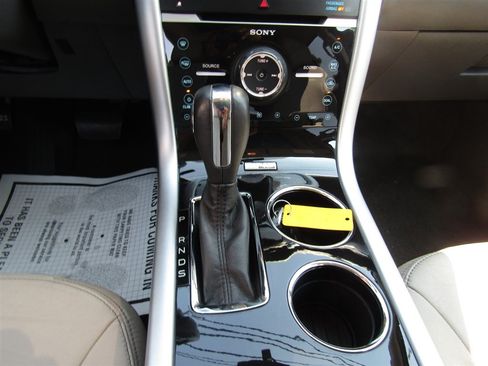 Used 2013 Ford Edge Limited AWD/4WD image 27