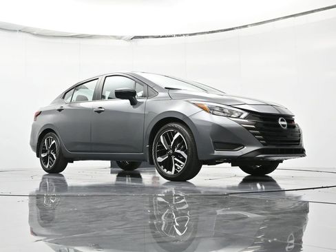 New 2025 Nissan Versa SR w/ Trunk Package FWD image 45