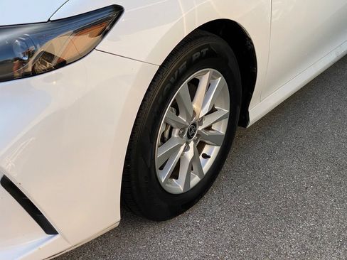 Used 2025 Toyota Camry LE FWD image 4
