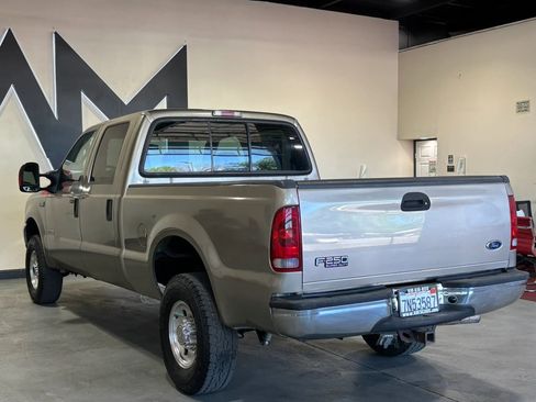 Used 2004 Ford F250 XLT image 6