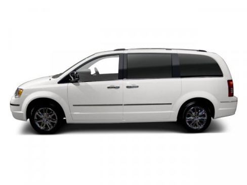 Used 2010 Chrysler Town & Country Touring image 4