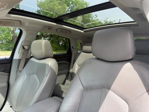 Used 2010 Cadillac SRX Luxury FWD image 11