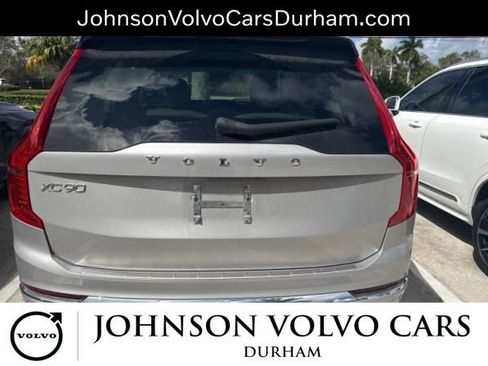 Used 2024 Volvo XC90 B5 Core w/ Protection Package Premier image 5