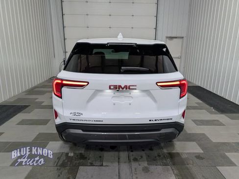 Used 2026 GMC Terrain Elevation AWD/4WD image 3