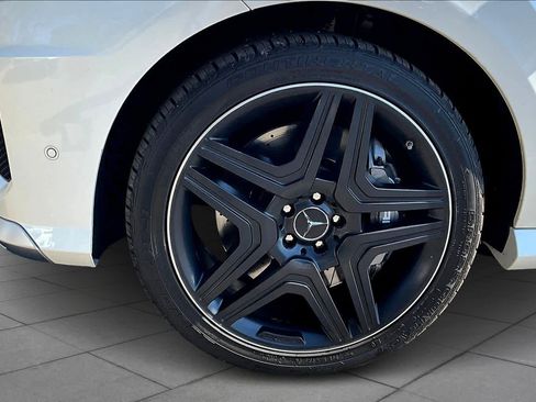 Used 2015 Mercedes-Benz ML 63 AMG 4MATIC image 10