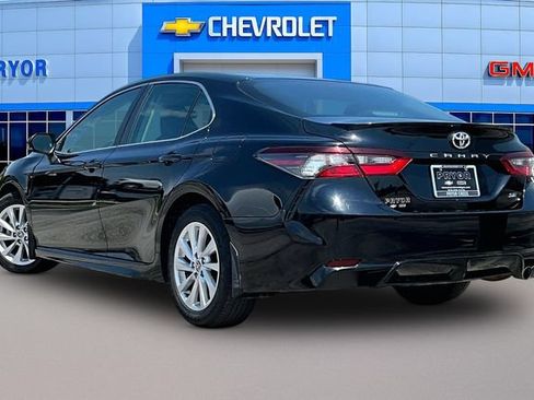 Used 2024 Toyota Camry SE FWD image 4