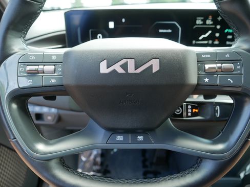 Certified 2024 Kia EV9 Land AWD/4WD image 25