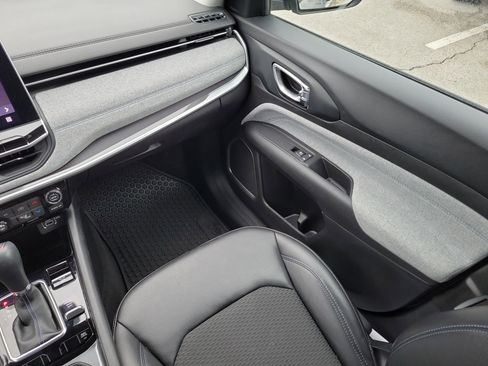 Used 2022 Jeep Compass Latitude w/ Convenience Group image 14