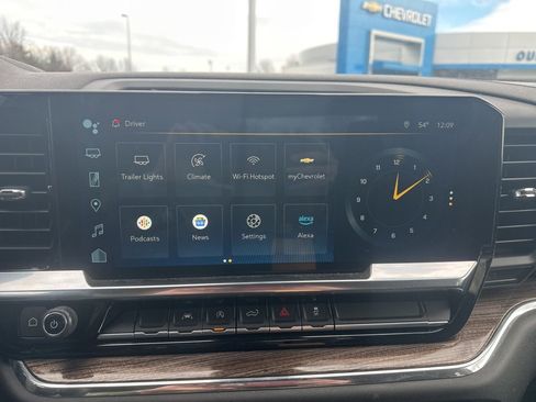 Used 2023 Chevrolet Silverado 1500 LT image 16