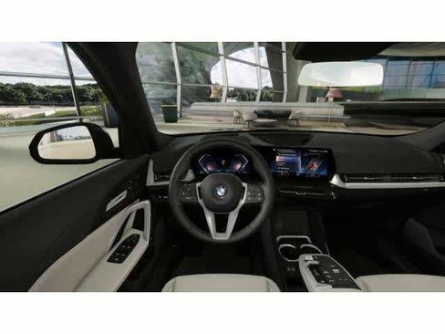 Used 2026 BMW X1 xDrive28i w/ Technology Package image 25