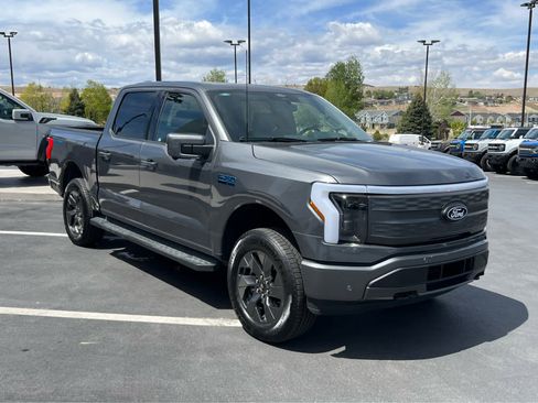 Used 2025 Ford F150 Lightning Lariat w/ Max Trailer Tow Package AWD/4WD image 5