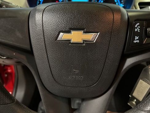 Used 2014 Chevrolet Cruze LS image 32