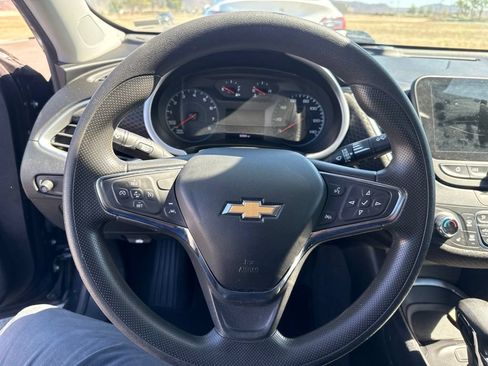 Used 2023 Chevrolet Malibu LT FWD image 12