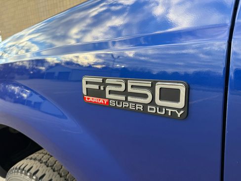 Used 2003 Ford F250 Lariat image 28