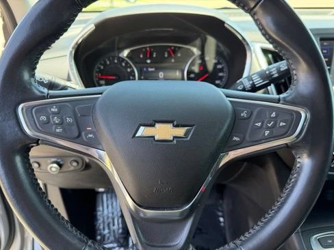 Used 2020 Chevrolet Equinox LT FWD image 13