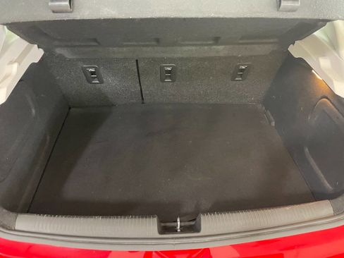 Used 2017 Chevrolet Cruze LT w/ Convenience Package image 8