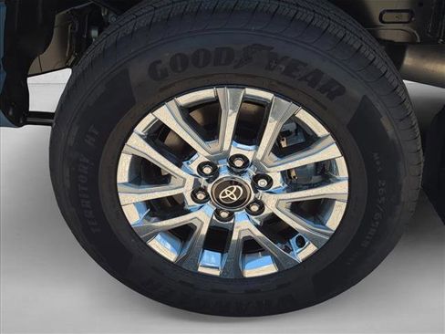 New 2026 Toyota Tacoma Limited AWD/4WD image 9