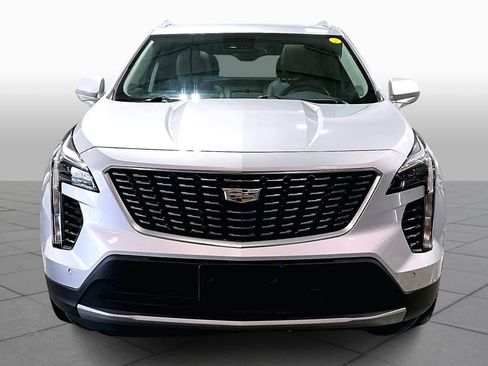 Used 2020 Cadillac XT4 Premium Luxury w/ Cold Weather Package image 4