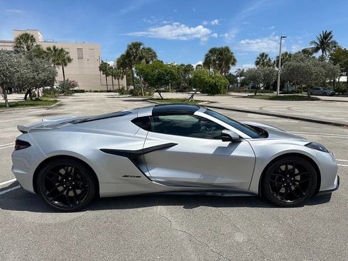 Used 2026 Chevrolet Corvette Z06 w/ Stealth Interior Trim Package image 25
