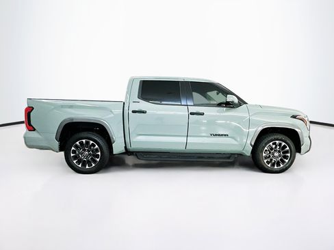 Used 2024 Toyota Tundra Limited AWD/4WD image 10