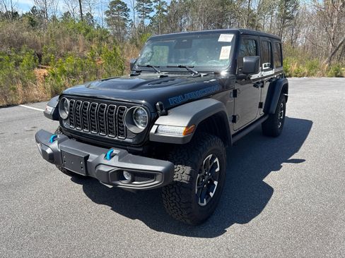 Used 2025 Jeep Wrangler Unlimited Rubicon 4xe w/ Safety Group AWD/4WD image 2