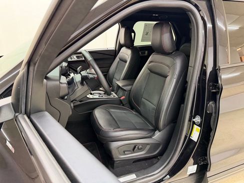 Used 2024 Ford Explorer ST-Line w/ Class IV Trailer Tow Package AWD/4WD image 22