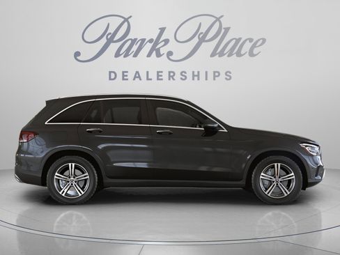 Certified 2021 Mercedes-Benz GLC 300 image 28