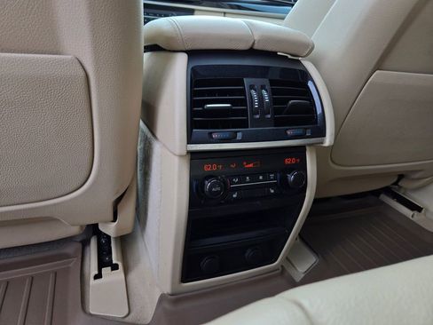 Used 2014 BMW X5 xDrive50i AWD/4WD image 33